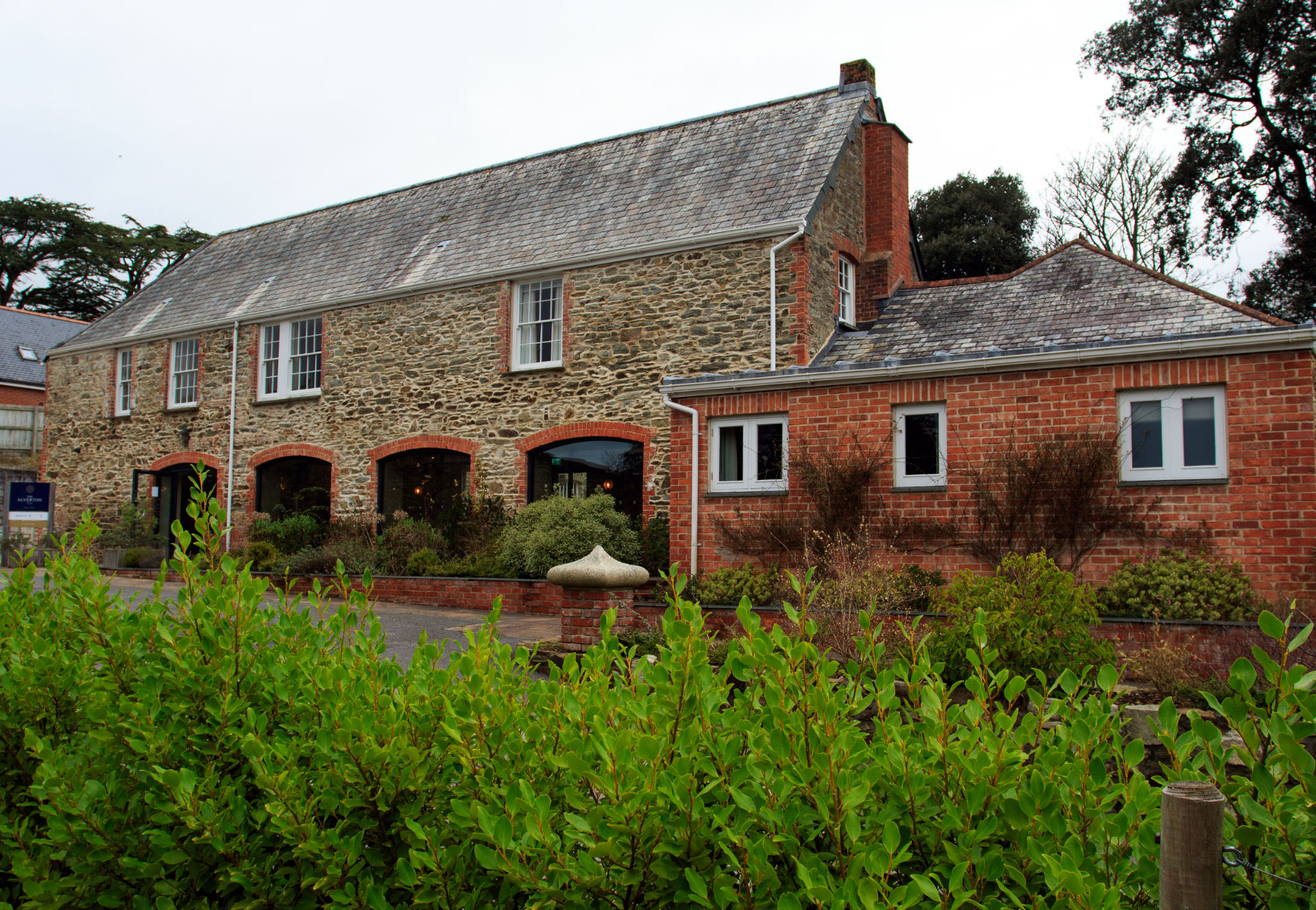 Image of the Courtyard at the  Alverton Hotel